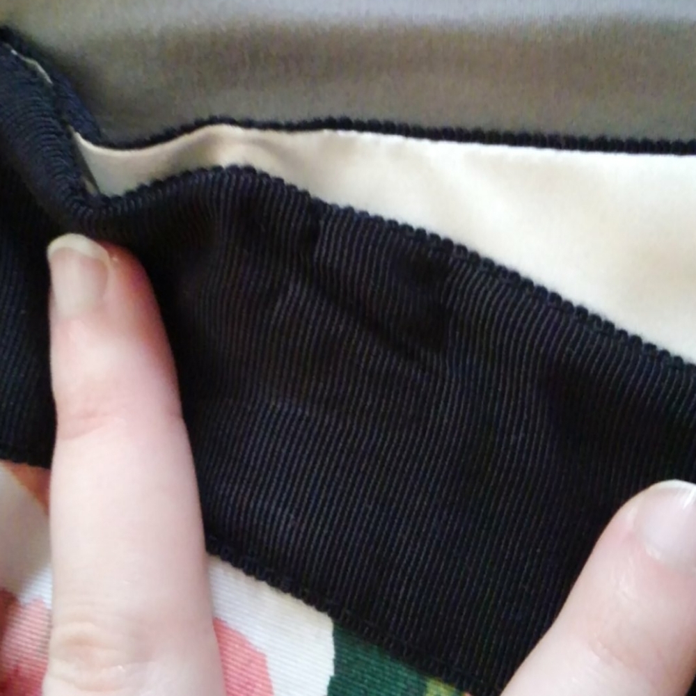 PETITE White House Black Market skirt - Picture 4 of 5